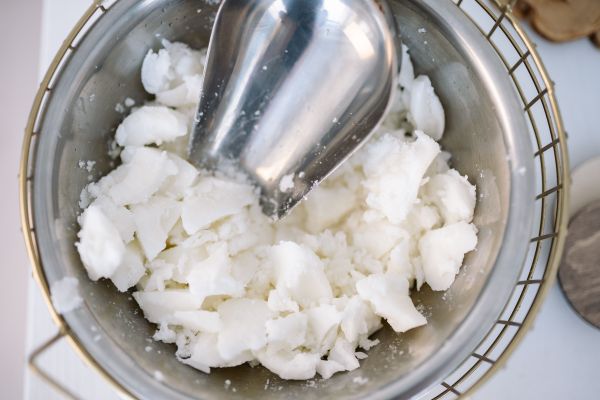 Baume au suif de bœuf : pourquoi ce soin naturel revient dans les routines beauté
